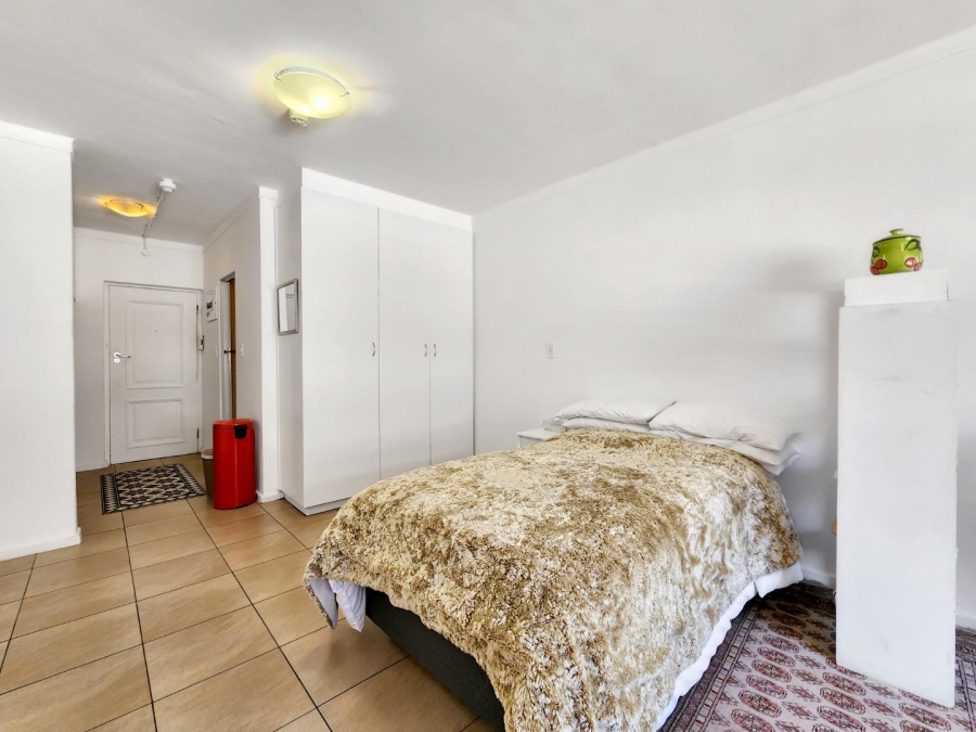 1 Bedroom Property for Sale in Mouille Point Western Cape